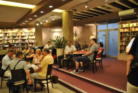 Patricija Guči se družila sa čitaocima u Beogradu i Novom Sadu - slika 1