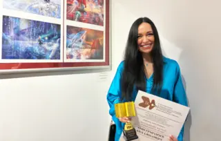 Ana Grigorjev dobitnica Međunarodne nagrade „Zlatno pero“ za ilustracije iz knjiga „Bajka o Ledemonu“ i „Čudesno jezero“