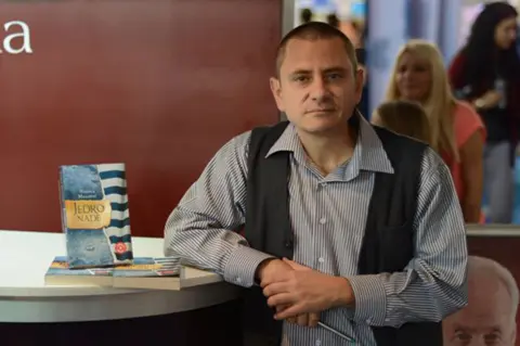 Intervju - Nikola Malović: Roman o mornarskoj duši - slika 1