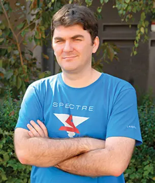 Onlajn smo, dakle postojimo – intervju sa Aleksandrom Ilićem, autorom romana „PR“ - slika 2