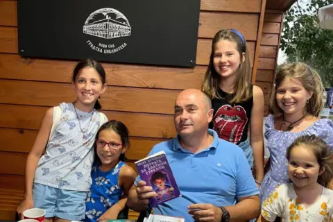 Promocija knjiga Bojana Ljubenovića na novosadskom Štrandu - slika 1