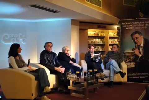 Roman o svemu što žene gutaju! - slika 1