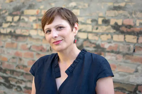 Julijana Adamović, književnica: Svako je detinjstvo otisak prsta - slika 1