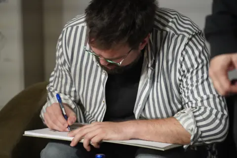 Održana promocija Jelene Bačić Alimpić u Gradiški - slika 1