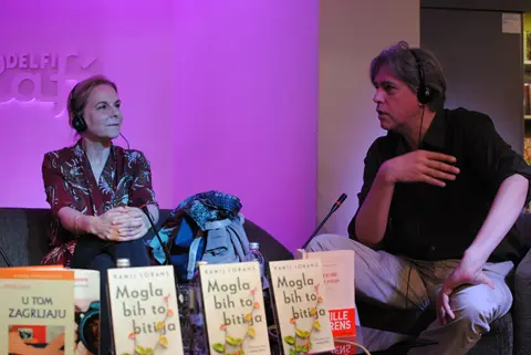 Predstavljena knjige Ljubice Arsić „Rajska vrata“ - slika 1