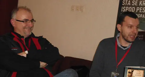 Pavle Zelić: Gradimo na masovnim grobnicama - slika 1