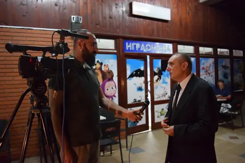 Vlada Arsić na Zlatiboru predstavio svoj književni rad - slika 1