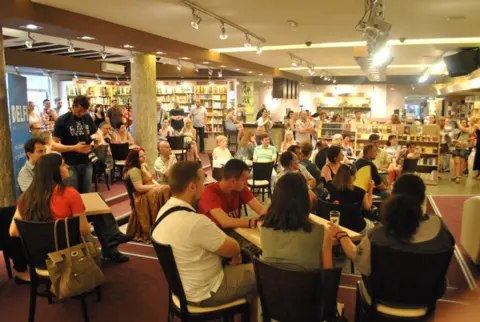 Knjiga „Let“ predstavljenja u Aranđelovcu - slika 2