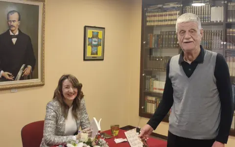 Ana Atanasković predstavila roman „Moja ljubav Nikola Tesla“ pred čitaocima u Aranđelovcu - slika 1