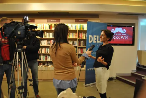 Predstavljen roman „Jugo uvek okreće na buru“ - slika 2