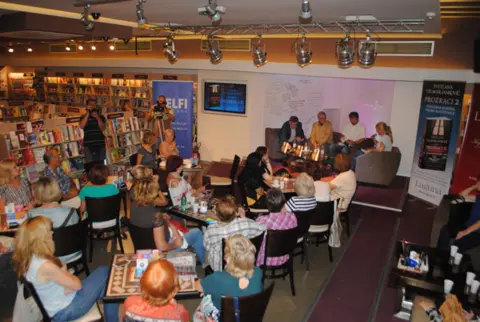 Predstavljen roman „Legenda o neosvojivom gradu“ - slika 4