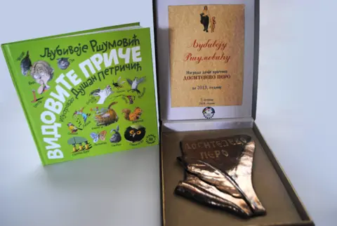 „Dositejevo pero“ dodeljeno knjizi „Vidovite priče“ Ljubivoja Ršumovića - slika 1