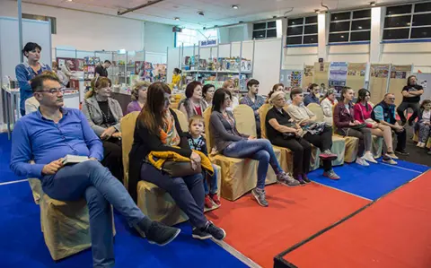 Uspešno gostovanje Lagune i njenih pisaca na Sajmu knjiga i grafike u Kragujevcu - slika 4