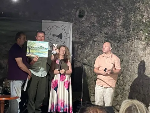 Enesu Haliloviću „Kosarin vijenac“ za „Bekos“ - slika 1