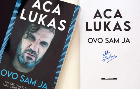 Među prvima pročitajte ekskluzivnu ispovest Ace Lukasa u potpisanom primerku knjige „Ovo sam ja“ - slika 1