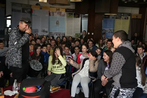 Uroš Petrović se družio sa decom i odraslima u Kladovu - slika 2