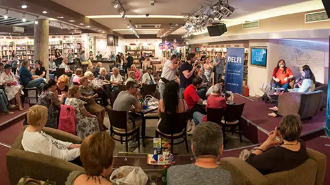 Održana promocija romana „Islednik“ Dragana Velikića - slika 1