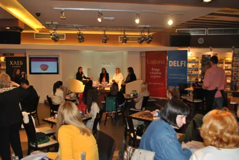 Održana promocija knjige „Vidimo se u Kapkejk kafeu“ - slika 2