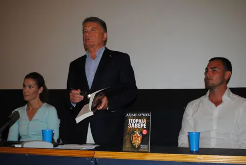 Nikoli Maloviću svečano uručena nagrada „Branko Ćopić“ za roman „Jedro nade“ - slika 1