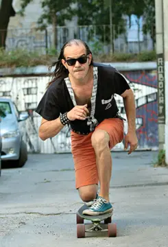 Roman „Peto godišnje doba” Nenada Rackovića 5. oktobra u klubu Magistrala - slika 1