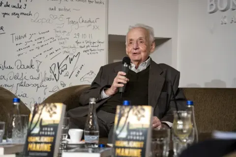 Ivan Ivanji: Nadam se da će roman „Usamljenost manjine“ zabaviti čitaoca - slika 1