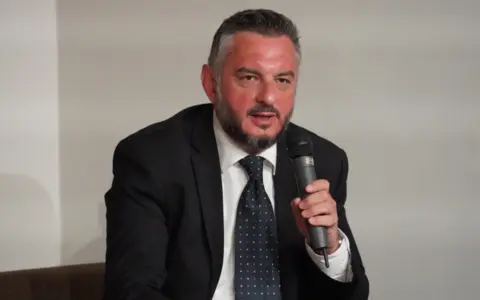 Skriveni svet u senkama Beograda – predstavljeni „Krotitelji vremena“ Miomira Petrovića - slika 1