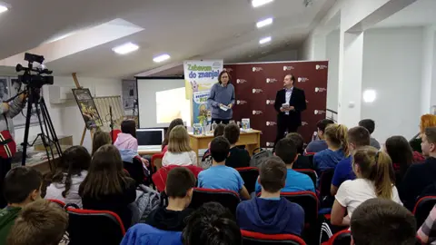 Stota promocija knjige „Urnebesna fizika“ održana u Narodnoj biblioteci „Doboj“ - slika 2