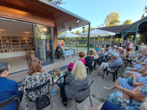 IMG-9c1024917b71b93e07de976551f86411-V-13211