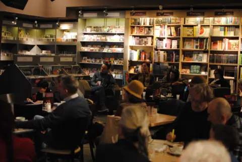 Održana promocija knjiga Snežane Radojičić - slika 1