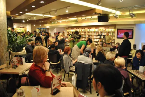 Održana promocija knjiga Snežane Radojičić - slika 1