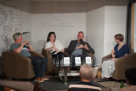 Poziv da usporimo i podsetimo se suštine i iskrenih osećaja: Predstavljen književni manifest Petera Handkea „Gubitak slike ili Planinom Sijera de Gredos“ - slika 1