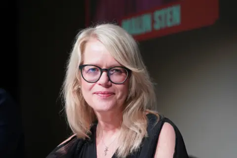 Malin Sten: Koliko daleko biste otišli da zaštitite one koje volite - slika 1