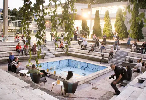 Roman „Kontraendorfin“ pisca Svetislava Basare predstavljen je 8. septembra u Doma kulture „Studentski grad“ - slika 2