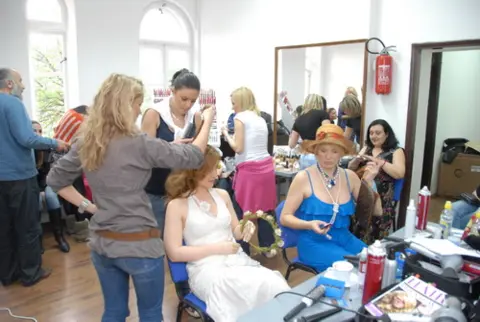 Jelena Bačić Alimpić se družila sa čitaocima u Srpskoj Kostajnici - slika 2