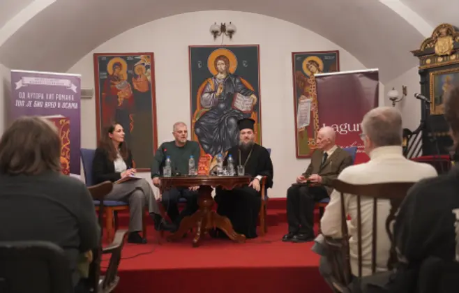 „Pisci ne pišu iz glave, nego iz duše“: Vladimir Kecmanović predstavio knjigu „Oganj i kelija“ u Kripti Crkve Svetog Marka