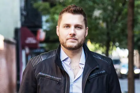 Intervju sa Markom Mansonom: Da li su naše veze „sje*ane“ u eri socijalnog distanciranja? - slika 1