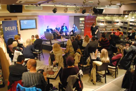 Predstavljen roman „Sudbine plešu tango“ Mladena Stevanovića - slika 1