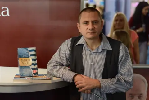 Intervju – Nikola Malović: Perast je moj Makondo - slika 1