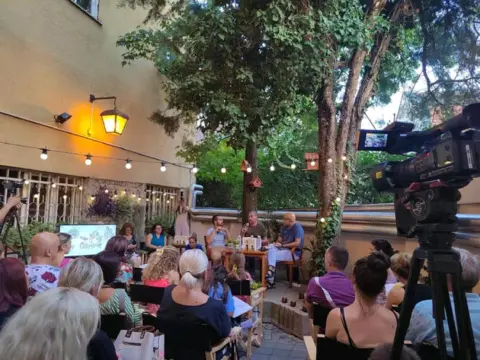 Promocija knjige „Veštica Saga i vampirski komarci“ održana u Valjevu - slika 2