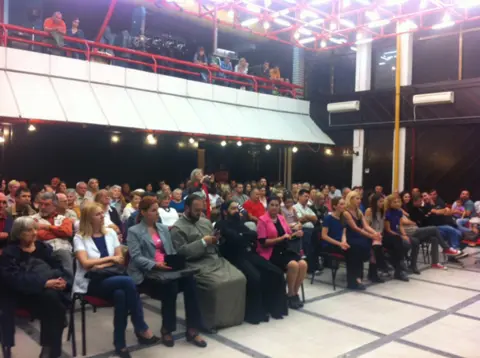 Nele Karajlić: Kako je rokenrol spasao Jugoslaviju - slika 1