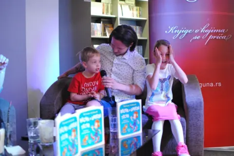 Održana promocija nove knjige Uroša Petrovića „Deca Bestragije“ - slika 1