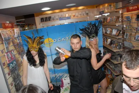 Elizabet Gilbert otkriva kako da živite kreativnim životom u knjizi „Velika čarolija“ - slika 1