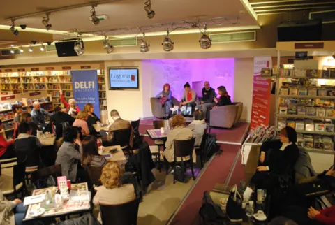 Druženje sa Vedranom Rudan povodom novog izdanja romana „Uho, grlo, nož“ - slika 1