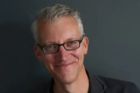 Tom Holand: Ispod površine Rimskog mira – 2. deo - slika 1