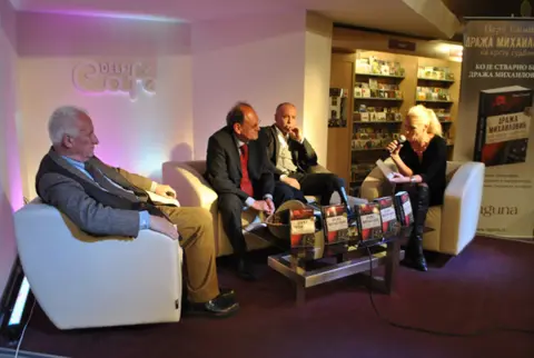 Predstavljena knjiga „Draža Mihailović – Na krstu sudbine“ Pere Simića mnogobrojnim Beograđanima - slika 1