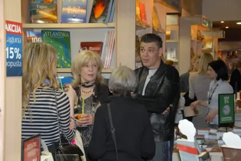 Ivana-Vonka Prokić, pisac romana „Rovinjska vrata“ – Reanimacija YU nostalgije - slika 2