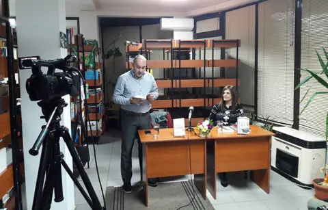 U Lapovu predstavljene knjige „Pisma iz Srbije“ i „Srbijo, Bog ti pomogo“ - slika 1