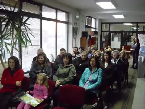 Autor najčitanijih knjiga u Lapovu predstavio „Petu žicu“ - slika 1