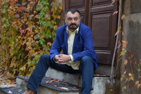 Branislav Janković: Živimo u prošlosti dok svet ide napred - slika 1