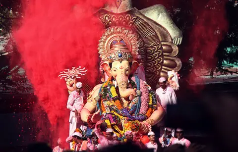 Jan Martel: „Moja deca nisu impresionirana time što sam osvojio Bukerovu nagradu i napisao ’Pijev život’“ - slika 1